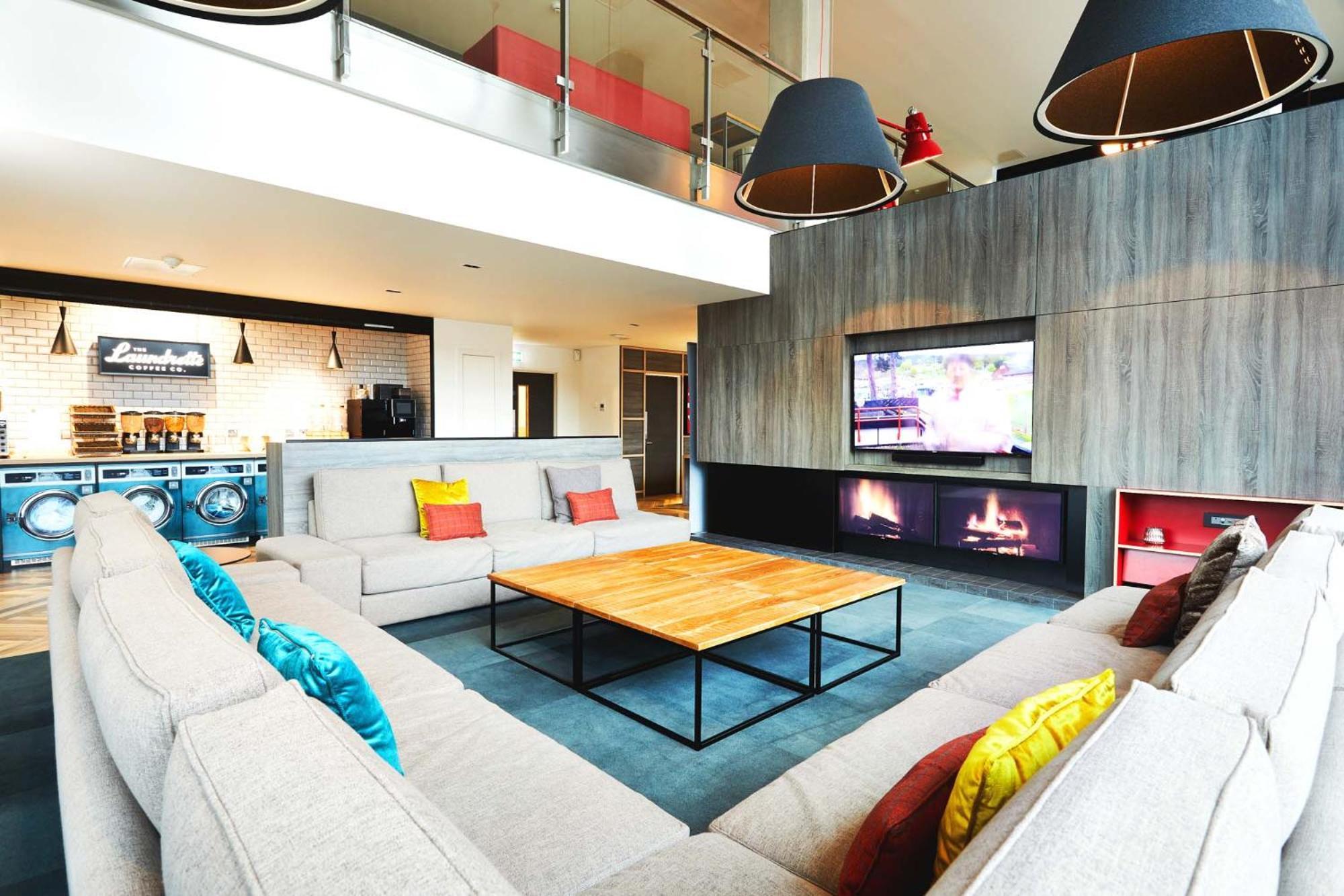 Apartment Student-only Prestigious Studio, Beith Street